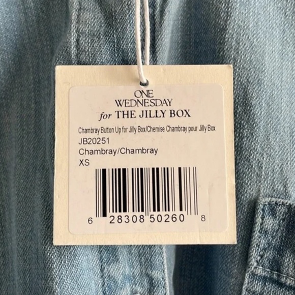 NWT One Wednesday Denim Shirt - Picture 3 of 3